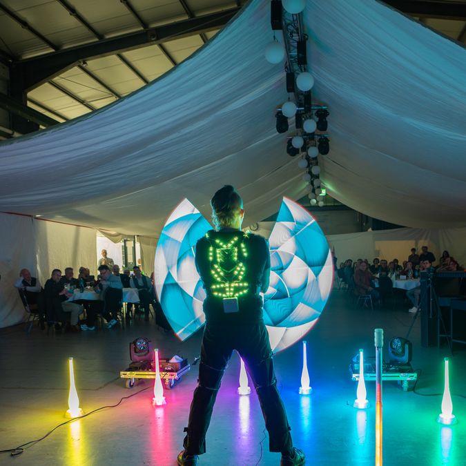 LED Show Light Up mit Staff Spinning