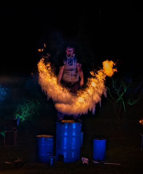 Feuershow Industrial Fire mit Flammen Effekten